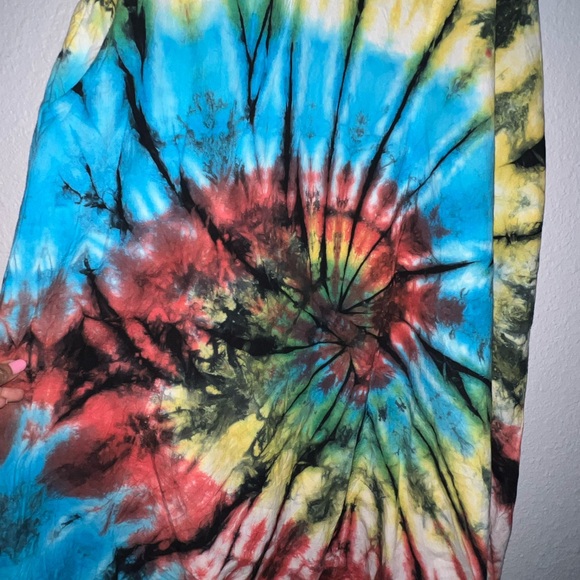 COLINE Tie-Dye Colorful Jumper Size L/XL. - Picture 8 of 13